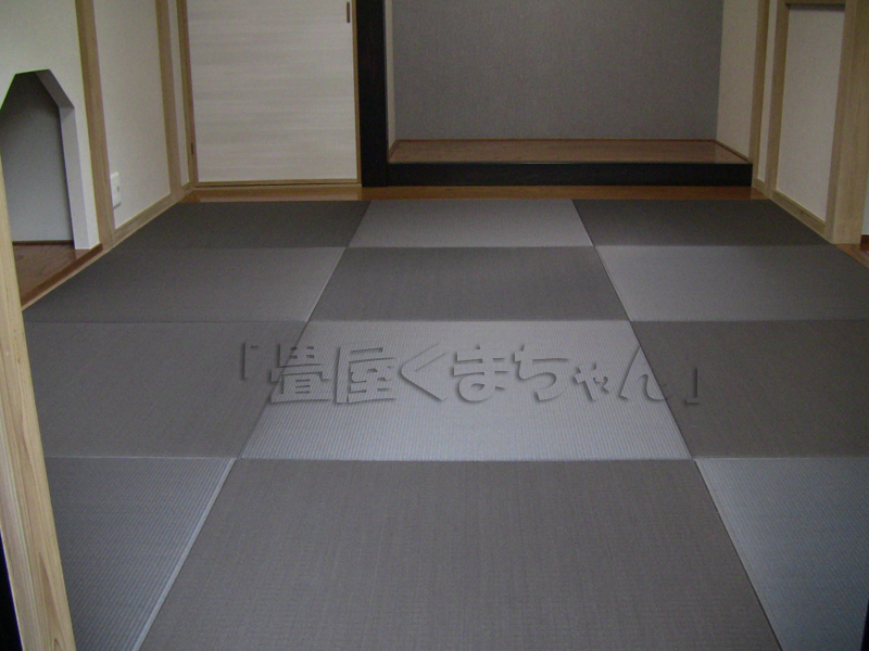 琉球畳ダイケン清流カラー　半畳市松敷き　やわらかクッション付き